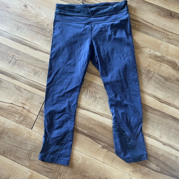 Lululemon Leggings - Picture 1 of 3